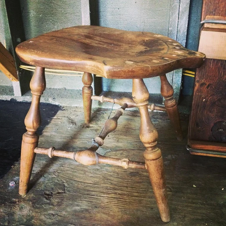 Great Old Chair With No Back, $6 final #nolafurniture