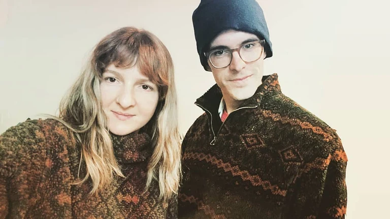 Sponsored by fleece
.
.
.
.
.
.
#forreal #fauxreal #cantbeseeninpublic #likethis #fleeceinfluencers #cantseethenosehairsfromthisfar #lovesbread #readyforcurling