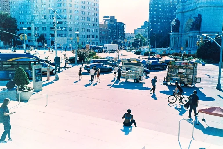 Good people of New York, 2024