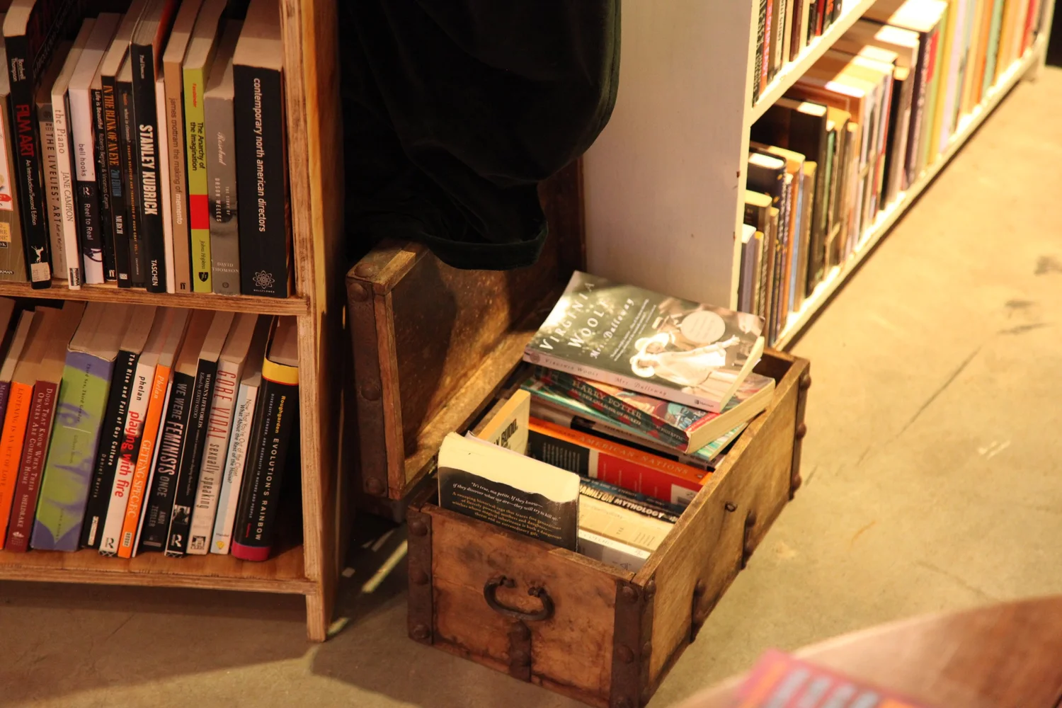 Cricket Books and the Reading Room, photograph 5
